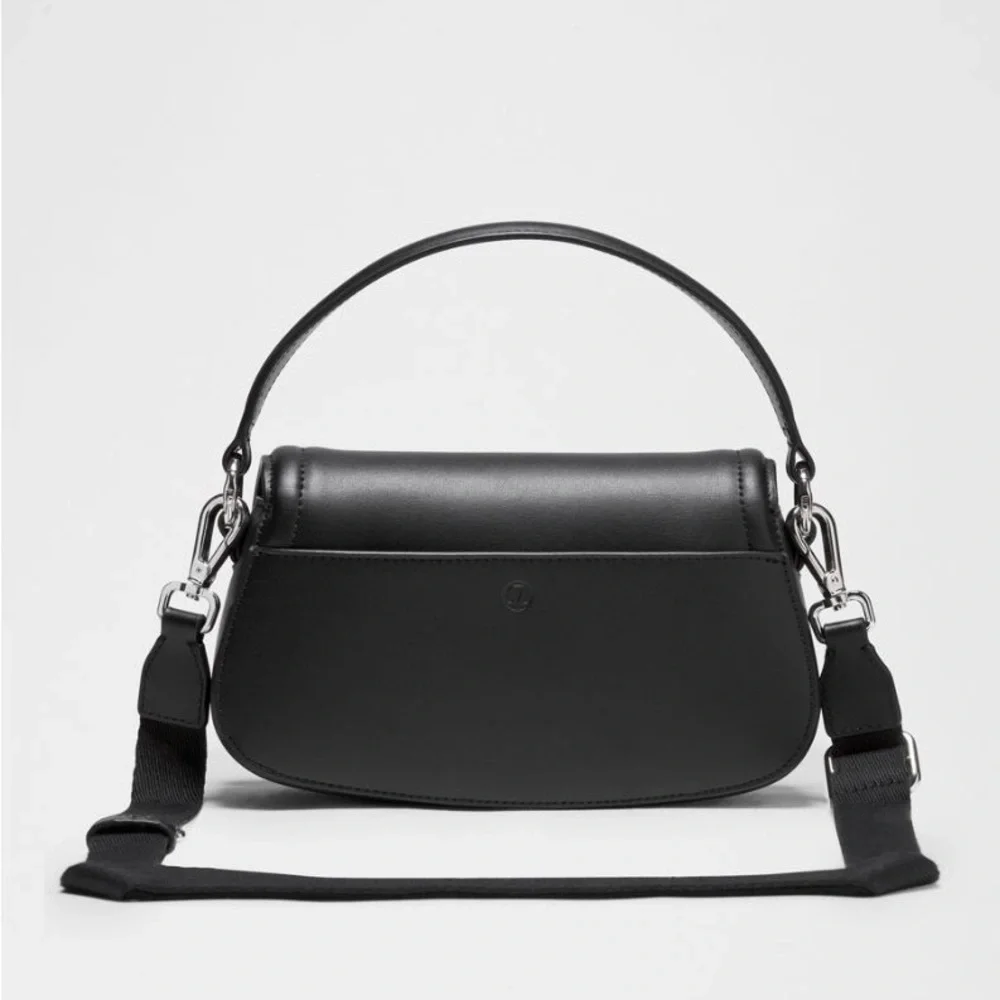 lululemon athletica Black Shoulder Bag Set Leather Alternative Mini Bag 1.2L - Picture 2 of 13